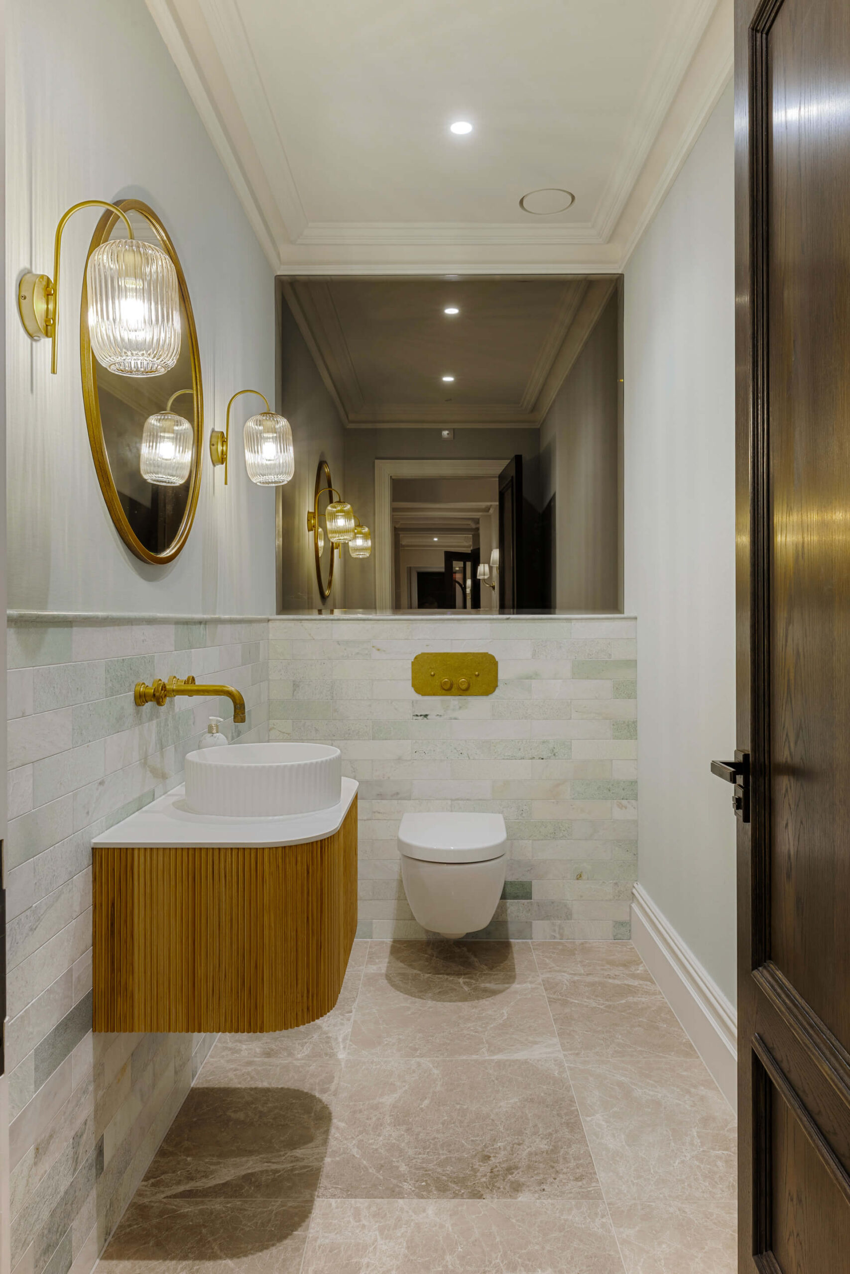 An exquisite new home in Esher (10)