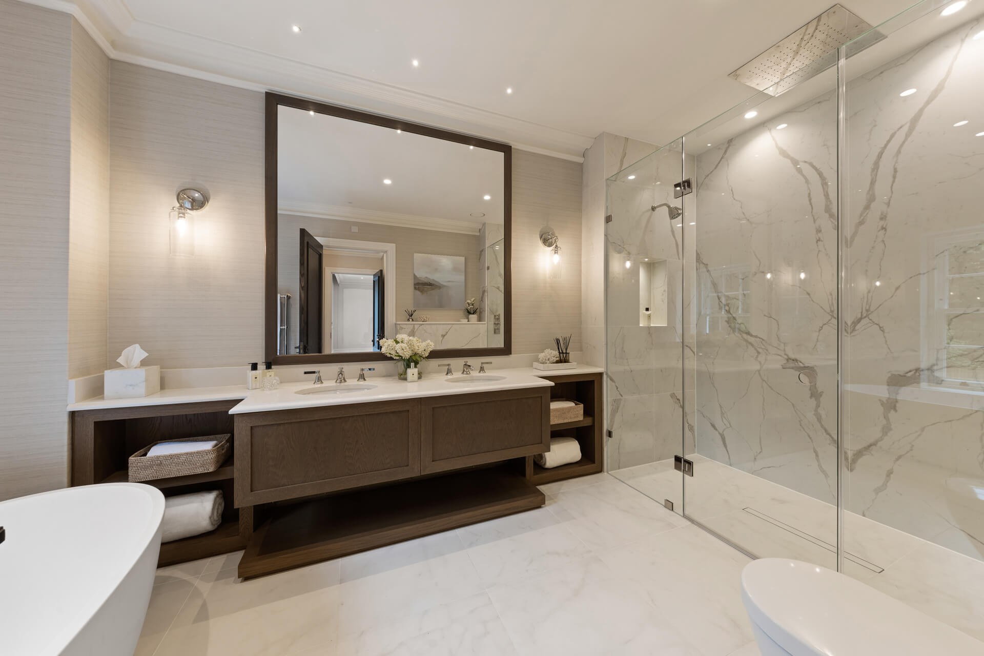An exquisite new home in Esher (25)