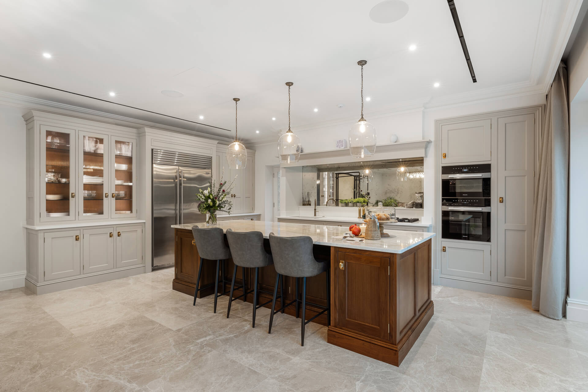 An exquisite new home in Esher (3)