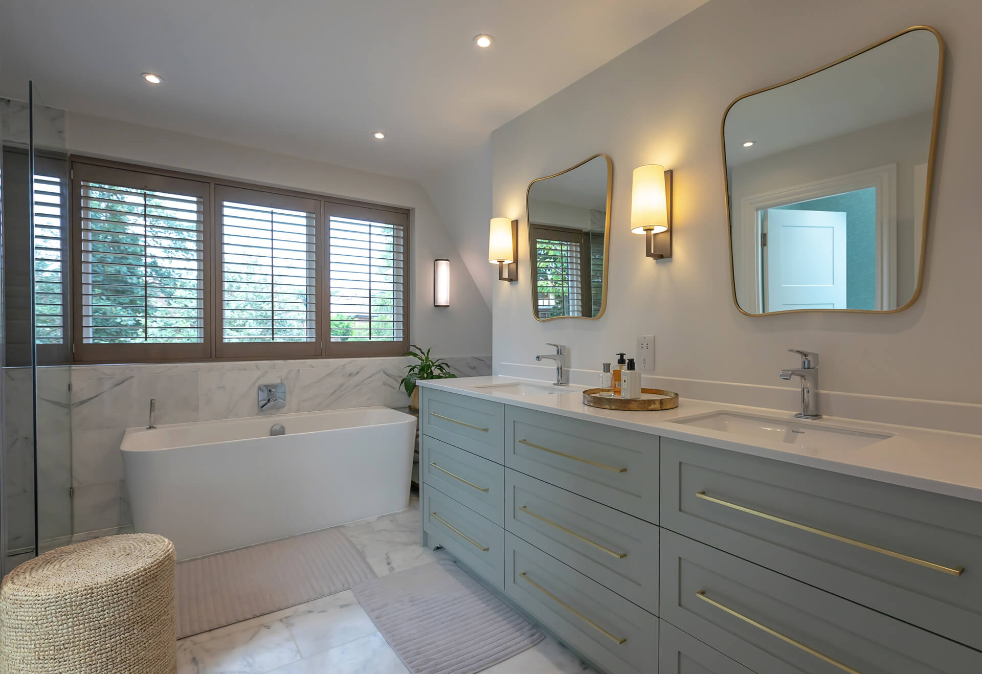 Cobham Private Estate Home (8)