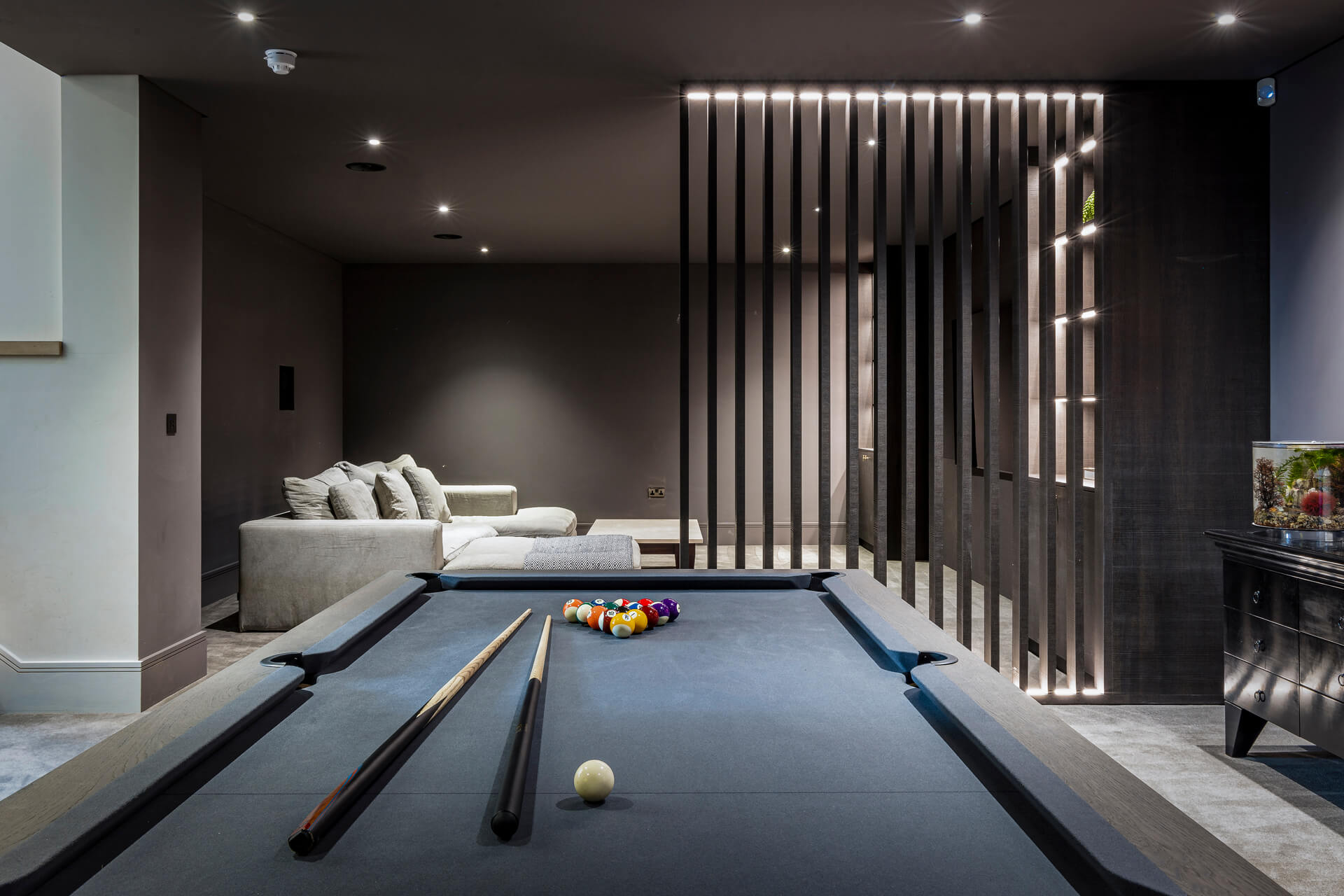 Contemporary new build in Cobham (7)