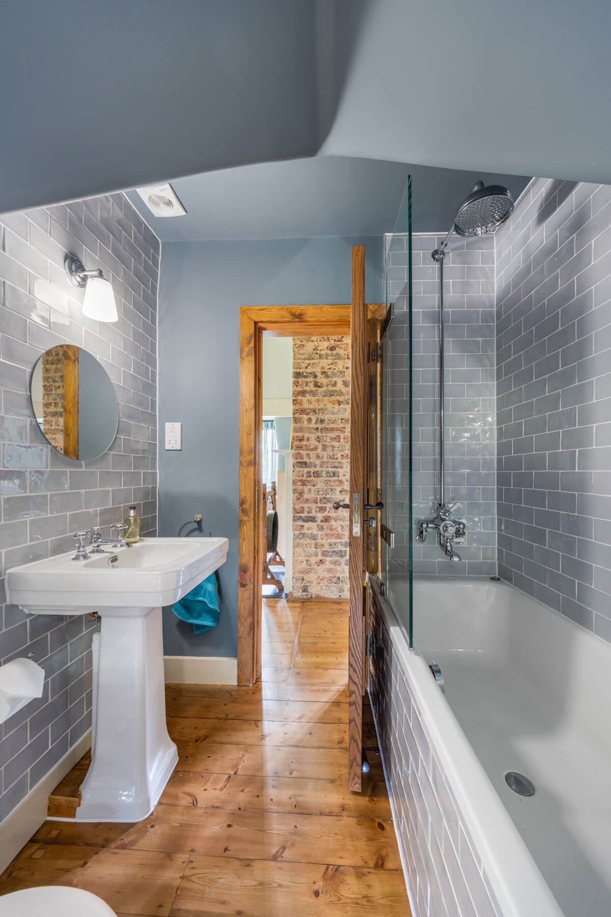 inicio-bespoke-ashtead-completed-project (1)