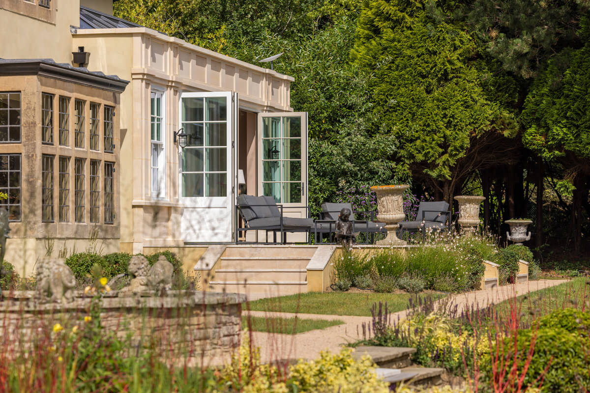 inicio-bespoke-ashtead-completed-project (11)